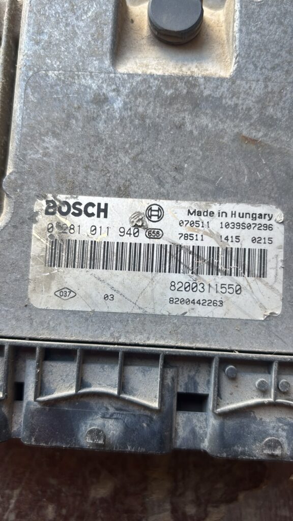 Renault Megane 2 / Scenic 2 1.5 dCi Motor Beyni ECU (0281011940 - 8200311550)